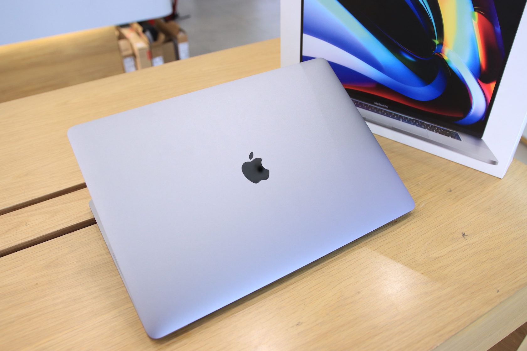 New 99% 】Macbook Pro 16 inch 2.6GHz 6-Core I7 32GB 512GB SSD